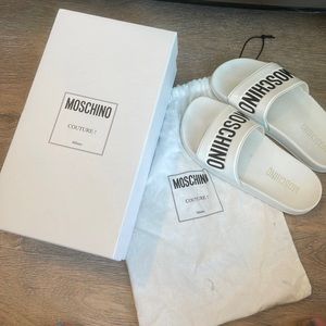 Moschino Women’s Logo Slide Sandals White